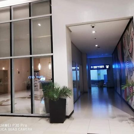 Staycation Condotel @150Newport Pasay City Manila Eksteriør billede